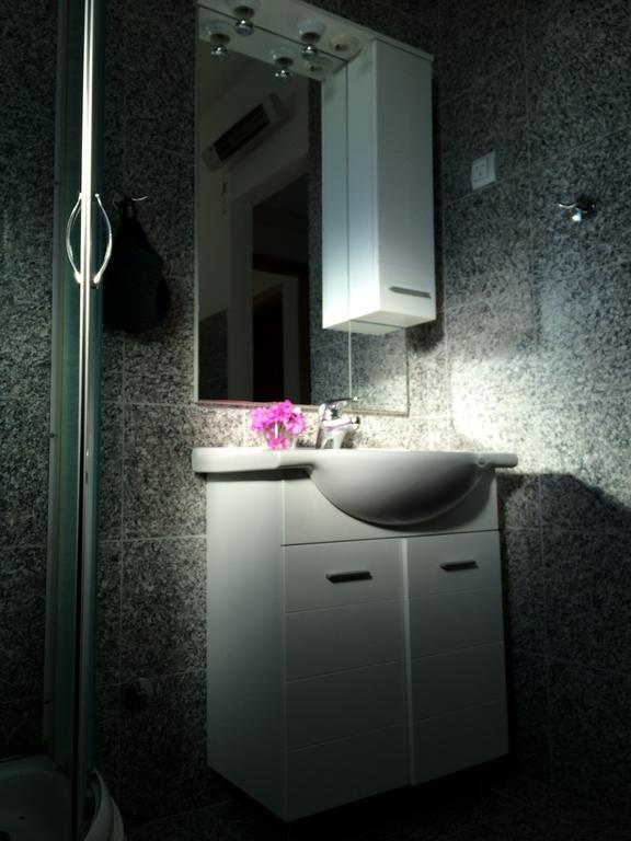 Holiday Home Mala Duba Живогошче Номер фото